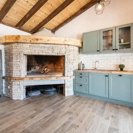 Cozy In Glavica With Kitchen Vakantiehuis *