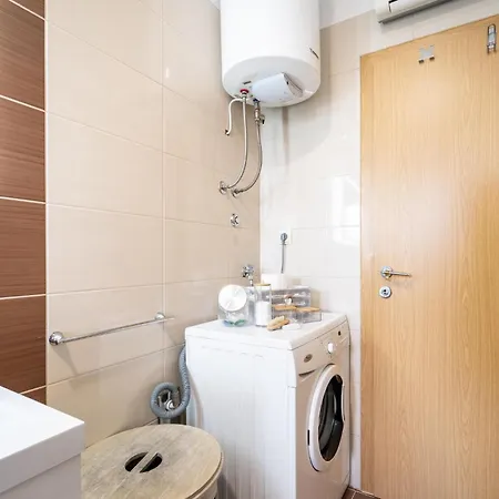 Holiday home Cozy In Glavica With Kitchen Donje Rastane